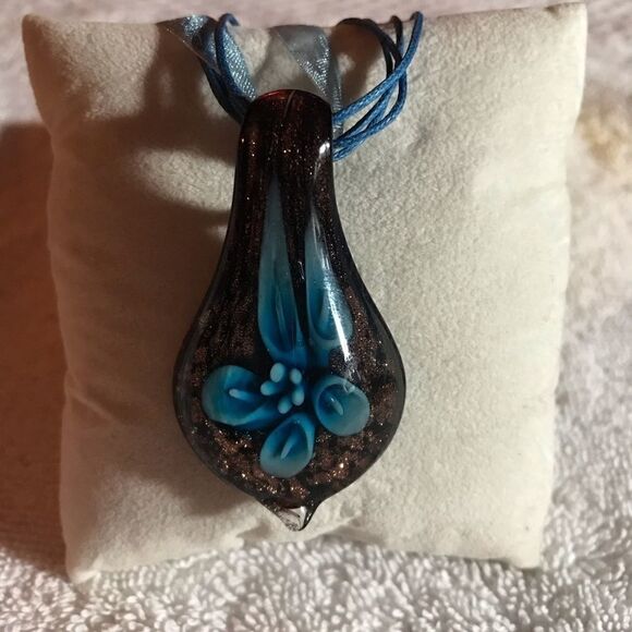 Disney Choker Necklace - Picture 2 of 3